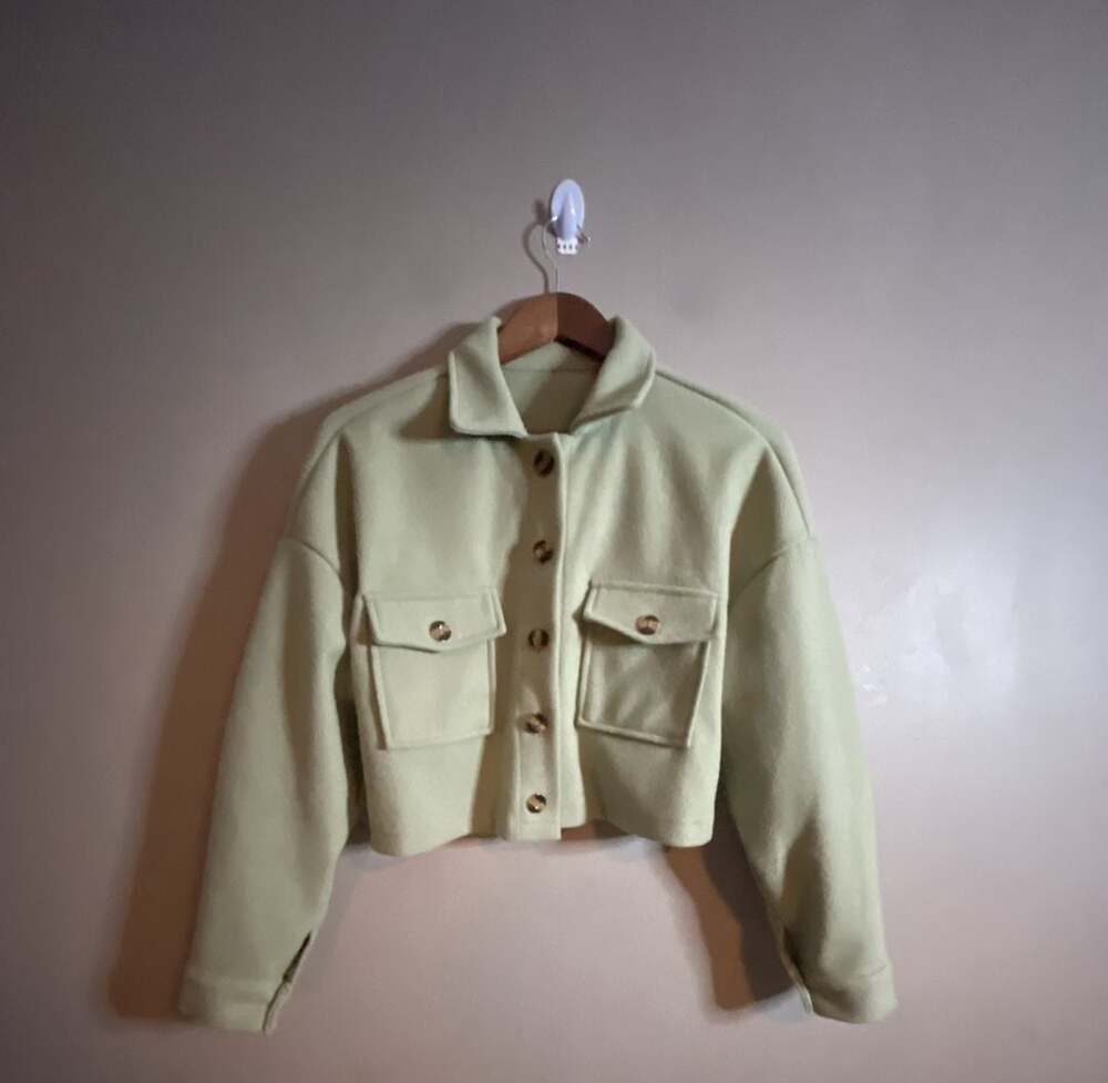 Women’s pocket Textured Cropped Jacket